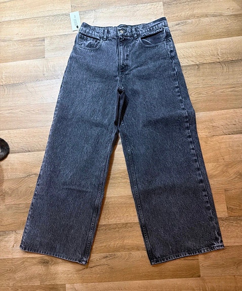 Product image 1 of 7