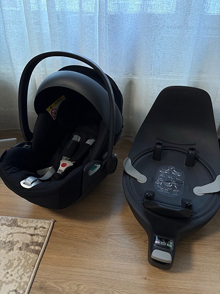 Product image 1 of 3