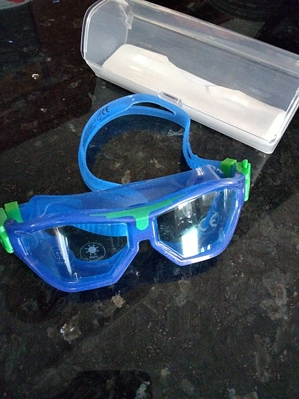 Product image 1 of 3