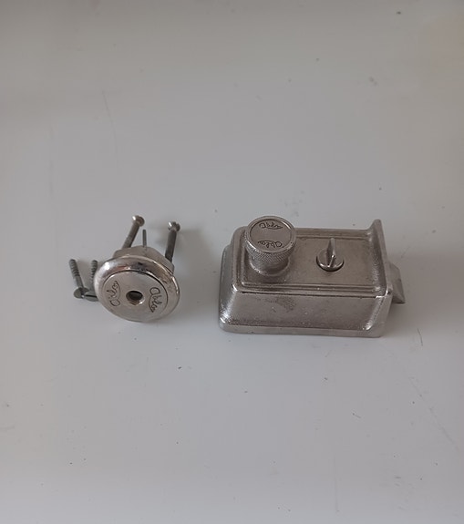 Product image 1 of 3