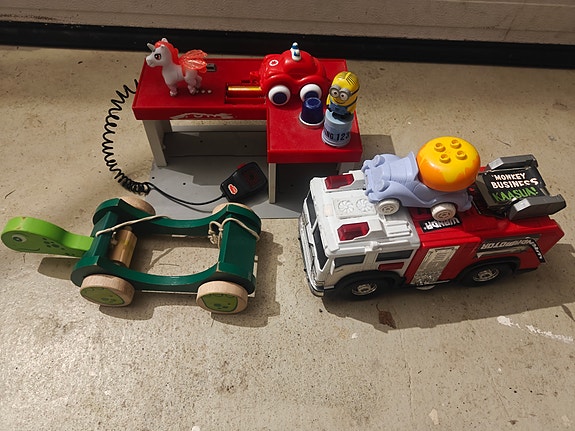 Product image 1 of 2