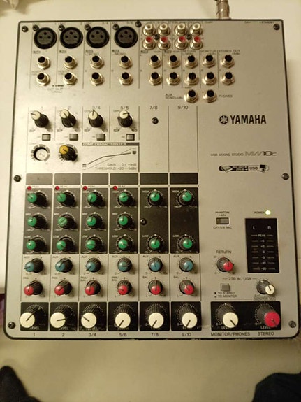 Product image 1 of 3