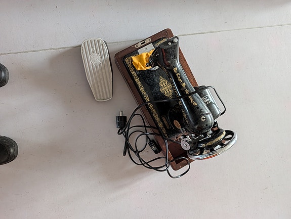 Product image 1 of 7