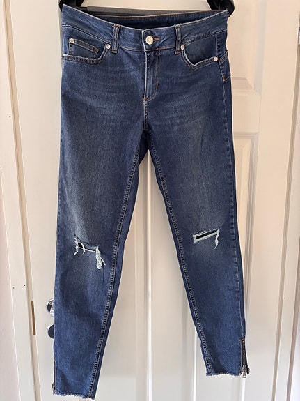 Product image 1 of 7