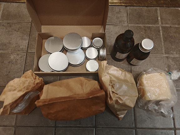Product image 1 of 4