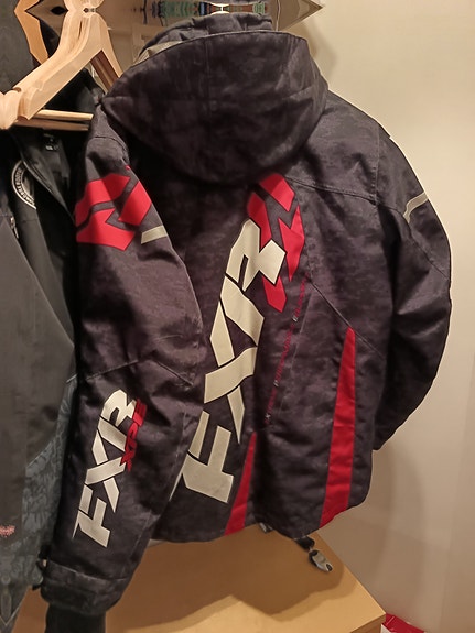 Product image 1 of 2
