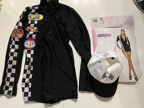 Product image 1 of 2
