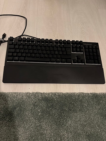 Product image 1 of 3