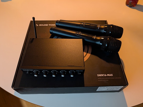 Product image 1 of 3