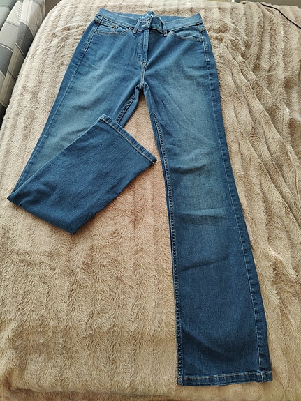 Product image 1 of 8