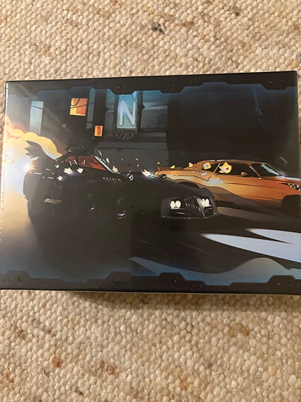 Product image 1 of 2