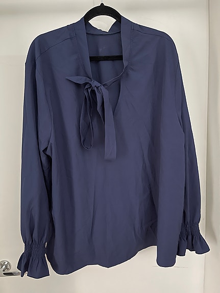 Product image 1 of 8