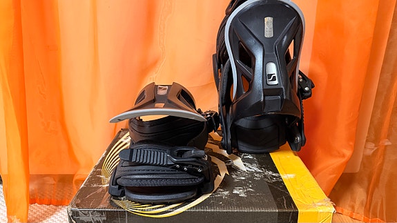 Product image 1 of 4