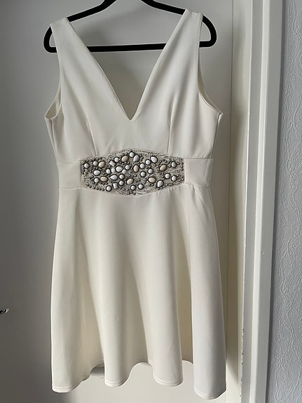 Product image 1 of 9