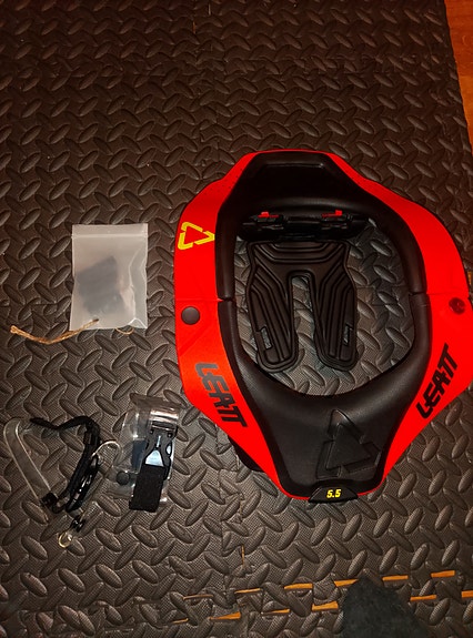 Product image 1 of 2