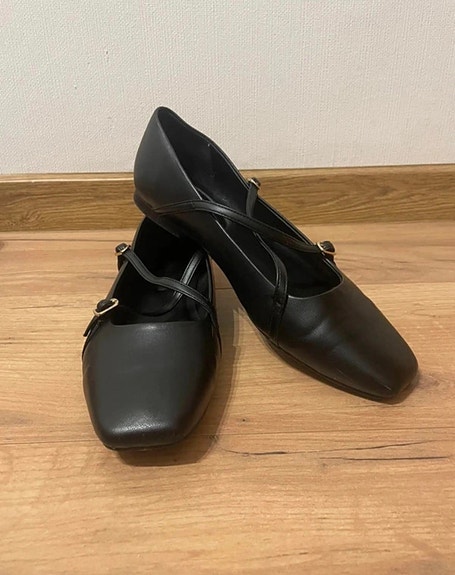 Product image 1 of 6