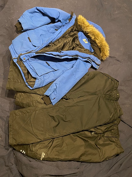 Product image 1 of 2