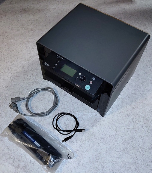Product image 1 of 2