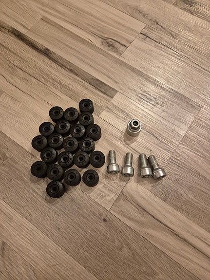 Product image 1 of 3