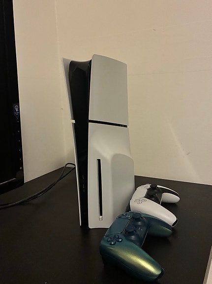 Product image 1 of 2