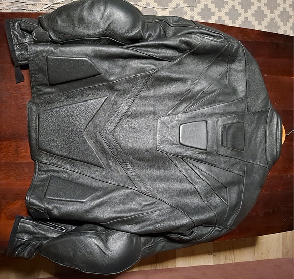 Product image 1 of 2