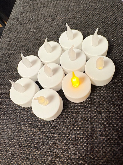 Product image 1 of 3