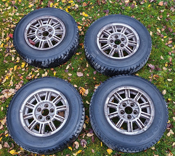 Product image 1 of 5