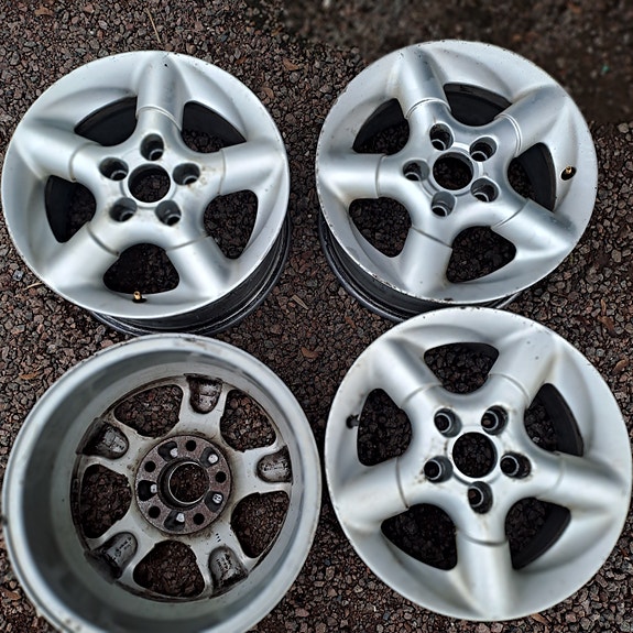 Product image 1 of 4