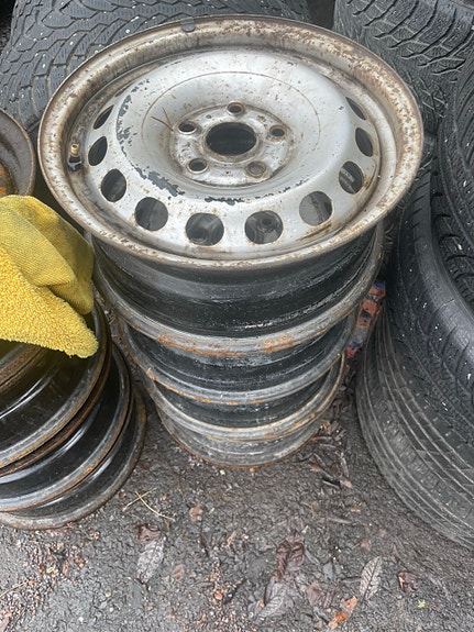 15" VW T-4 Transporterin alkuperäiset, vankat teräsvanteet, 4 kpl.