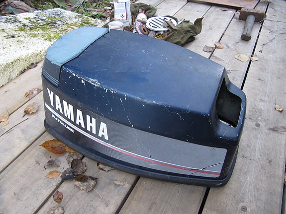 Vanhojen Yamaha 2T perämoottorien osia