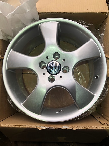 VW alut 4x100 16” uusi ajamaton sarja h.250e