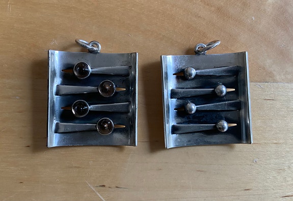 2 x riipus, 813 hopea / hopeariipus, Elis Kauppi 1964 / Kupittaan Kulta, yht 90€