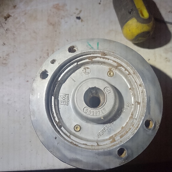 Moottorisahan  Husqvarna 345 ja 340 purku osia