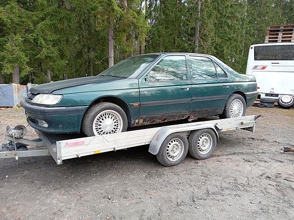 Peugeot 605 purkuosia