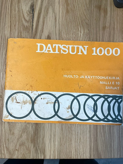 Datsun 1000 huolto- käyttöohje kirja
