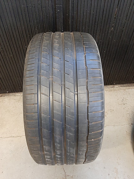 Hankook 325/35/22 kesärengas (1kpl)