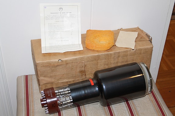 Product image 2 of 7