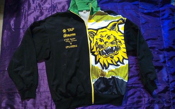 Product image 9 of 9